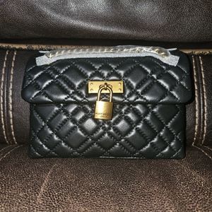 KURT GEIGER KENSINGTON BLACK QUILTED LEATHER SIGNATURE PADLOCK BAG